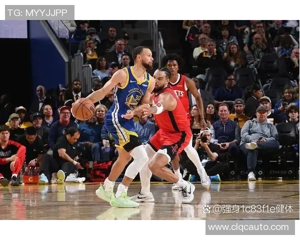 冲突升级！库里与教练发生激烈争执